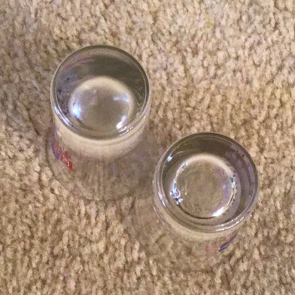 Set of 2 Planet Hollywood Shot Glasses - Picture 5 of 8